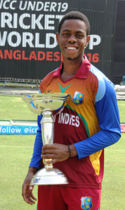 Hetmyer-with-the-U-19-World-Cup-Trophy